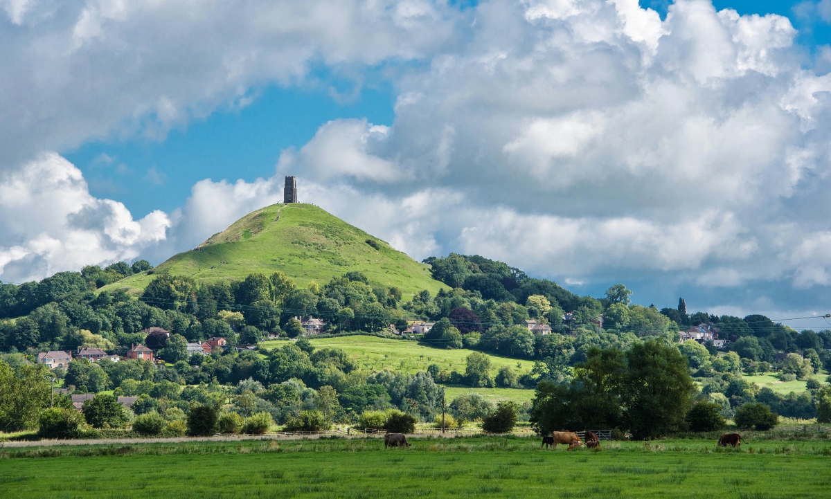 Glastonbury_Tor-_View_of_an_iconic_landmark__geograph_5500644_.jpg